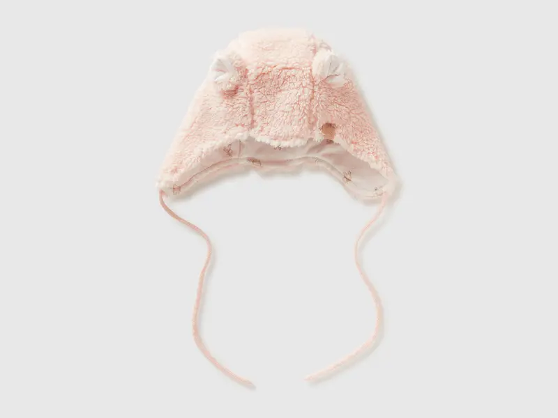 Hat with earflaps