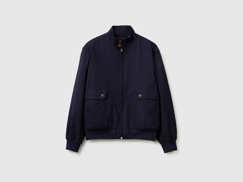 Jacket with paisley lining