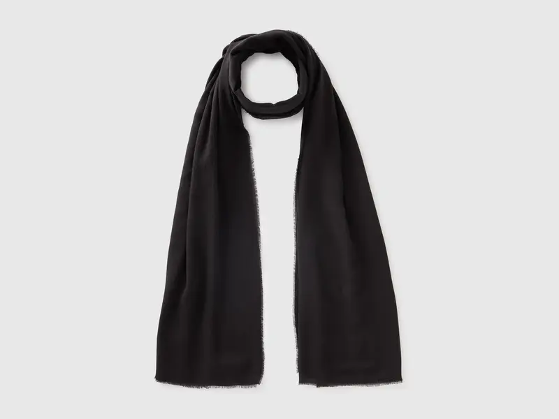 Lightweight solid color scarf