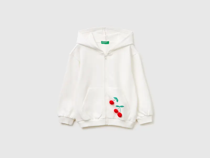 Sweatshirt with cherry patch