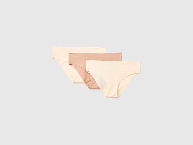 Three seamless briefs