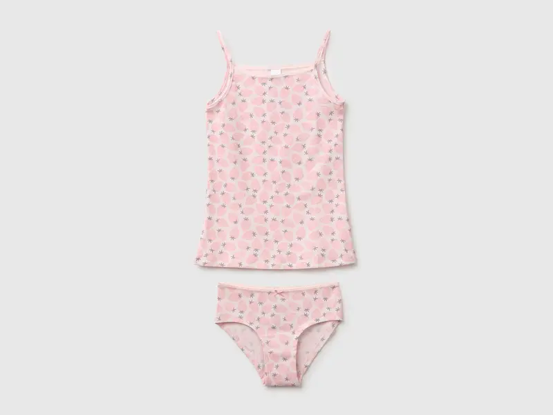 Vest and knickers set